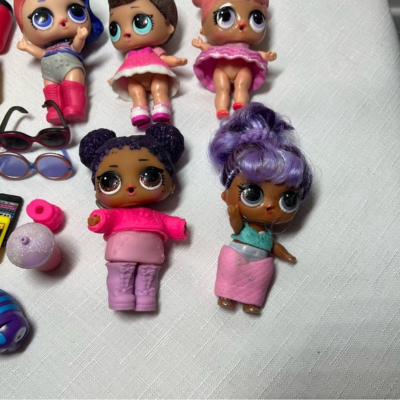LOL Dolls with Accessories. Sunglasses. Cups. - Picture 2 of 5